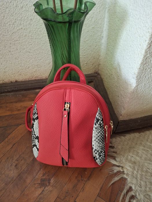 Vând genți de dama