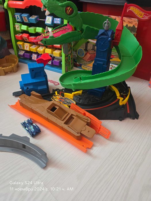 Писти на Хот уйлс.