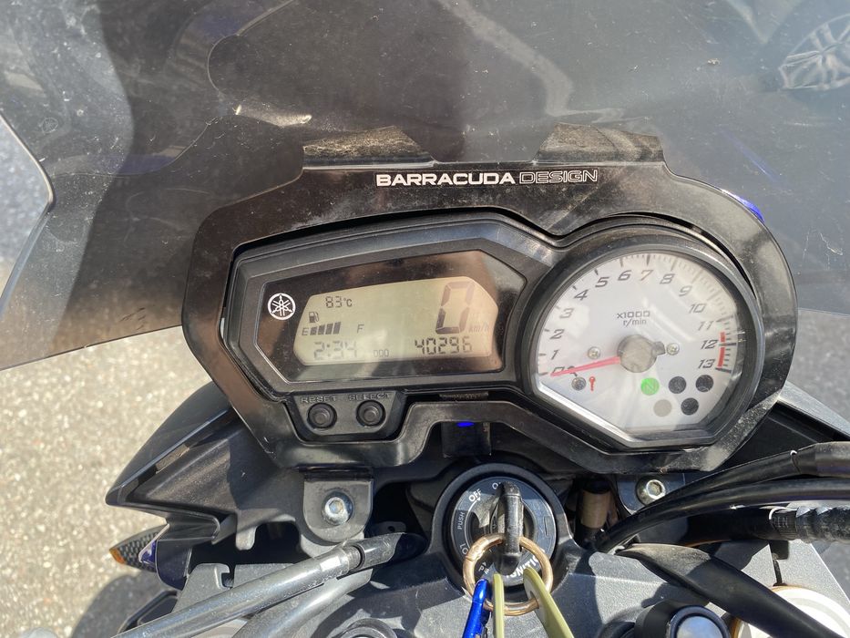 vanzare / schimb Yamaha fz8 2012