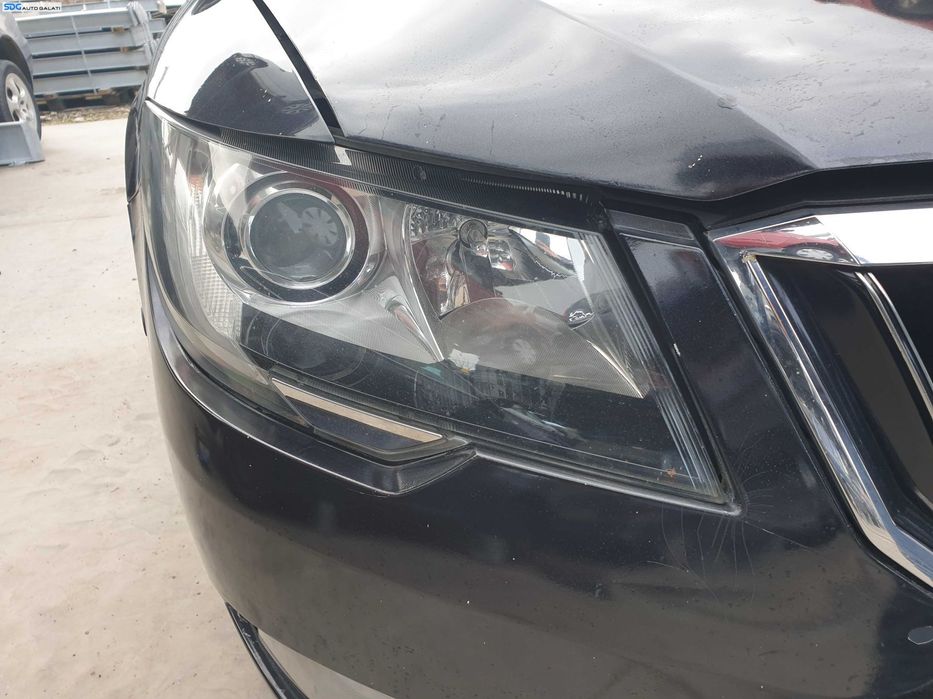 Far Dreapta Halogen cu Lupa Skoda Superb 2 FL Facelift 2013 - 2015 [Q0108]