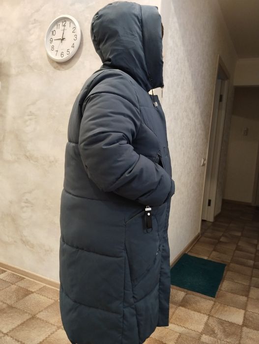 Продам куртку женскую