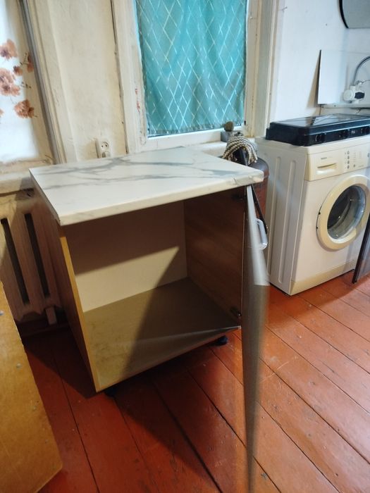 Тумба, из дерева.