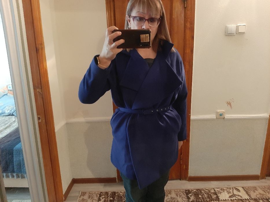 Продам женское пальто