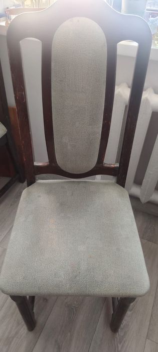 Срочно продам 5 стульев почти даром!