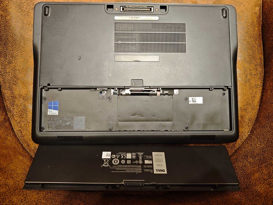 Dell Latitude E7440 супер състояние