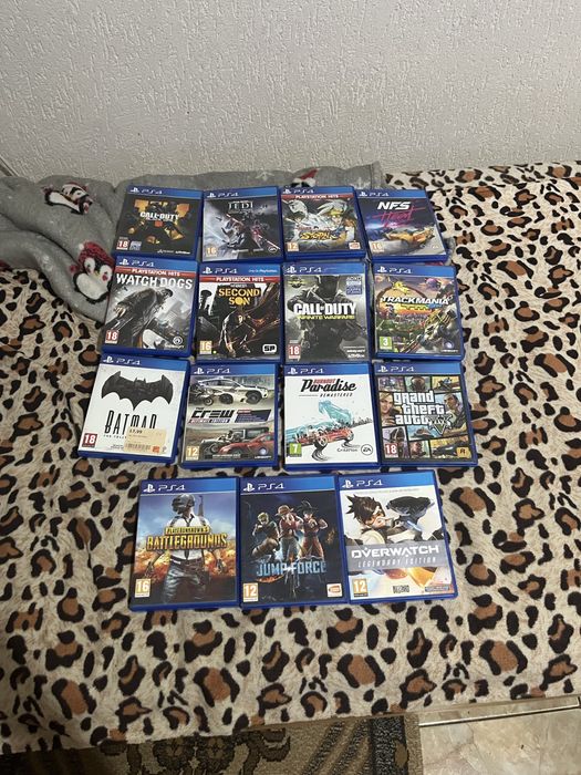 Vand playstation 4 pro cu jocuri