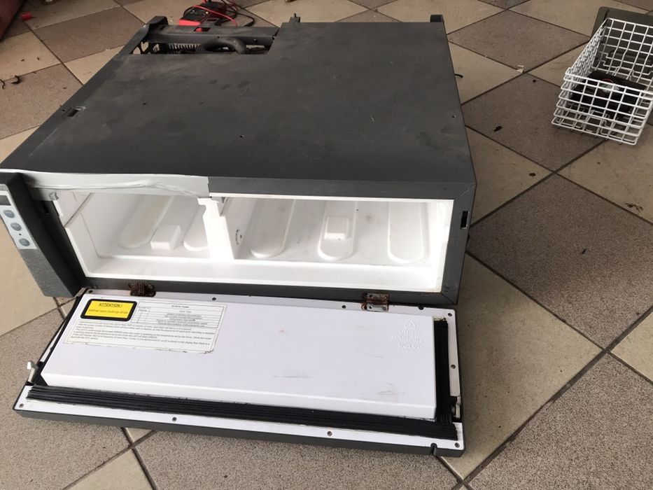 Reparații frigidere și utilaje frigorifice! Targu-Jiu / Gorj