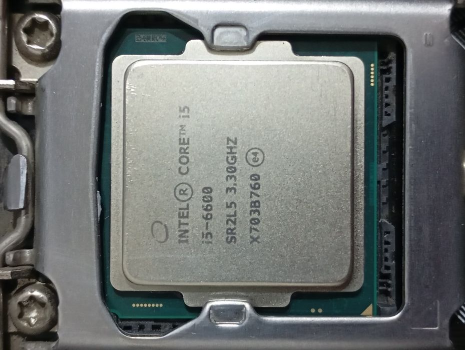 Продам материнскую плату Asus.