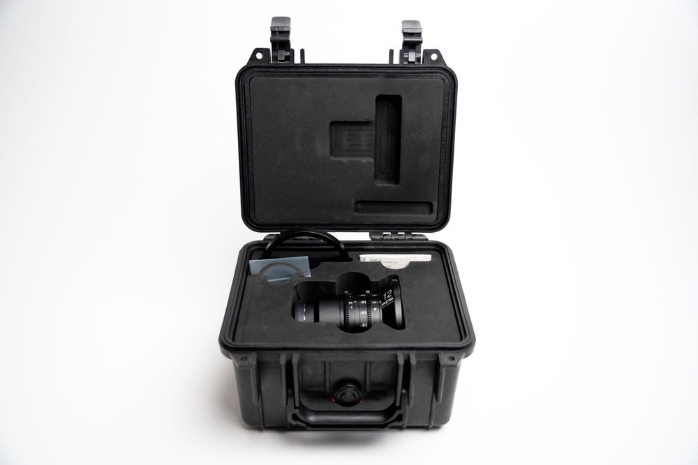 Обектив Laowa 12mm T / 2.9 Zero-D Cine - Sony E (FE)