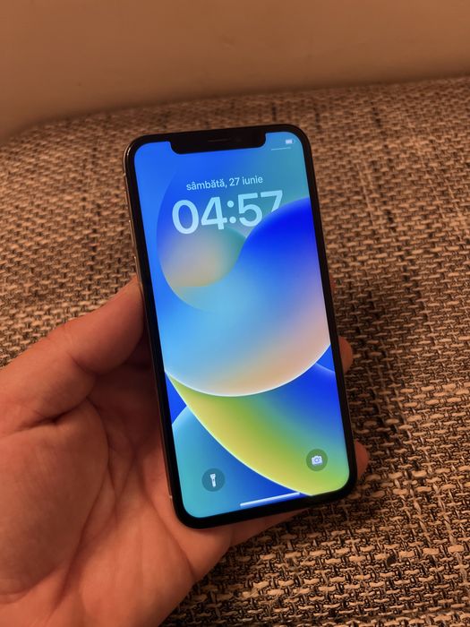 iPhone X Silver 64 GB baterie 92 %