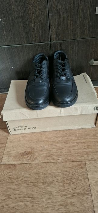 Ботинки 41 размера 26.5 см по стельке