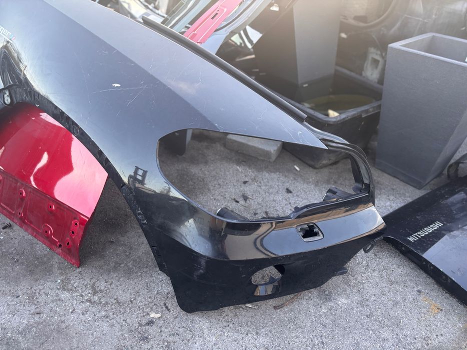 Преден десен калник • BMW X5 E70 (2007–2013)