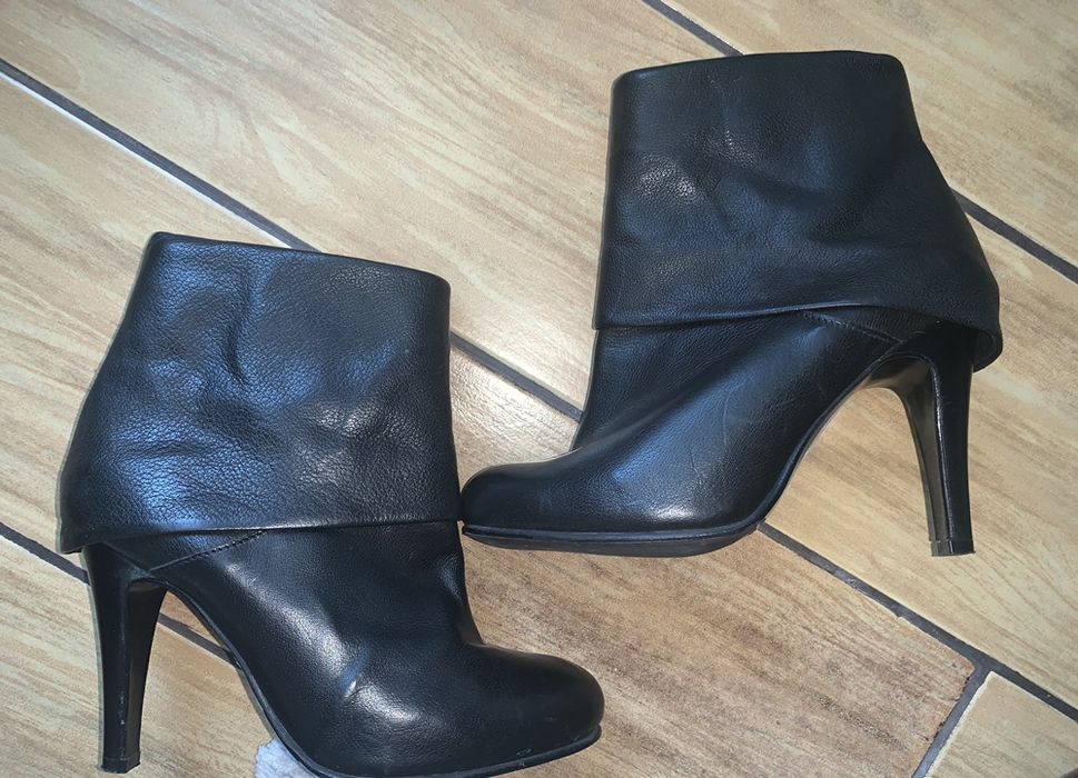 Ghete/botine  stiletto, piele, marime 36, nu zara, musette, il passo