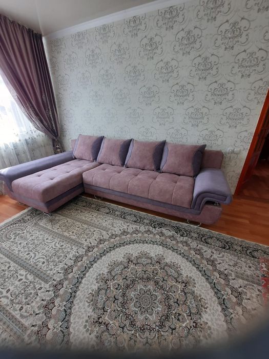 Продам удобный вместительный диван