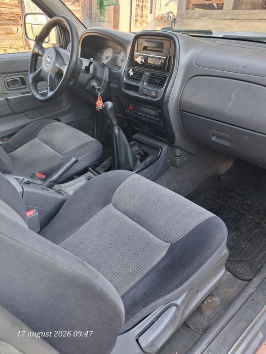 Vând nisan navara d22 anul 2005  2.5 disel 133cp acte valabile fiscal in stare super de funcționare mai multe detalii la 0773866736