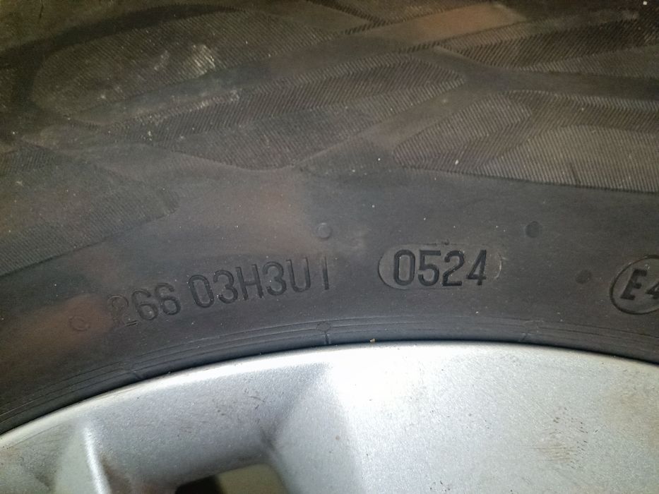 Джанти с гуми за skoda 205/60 /16