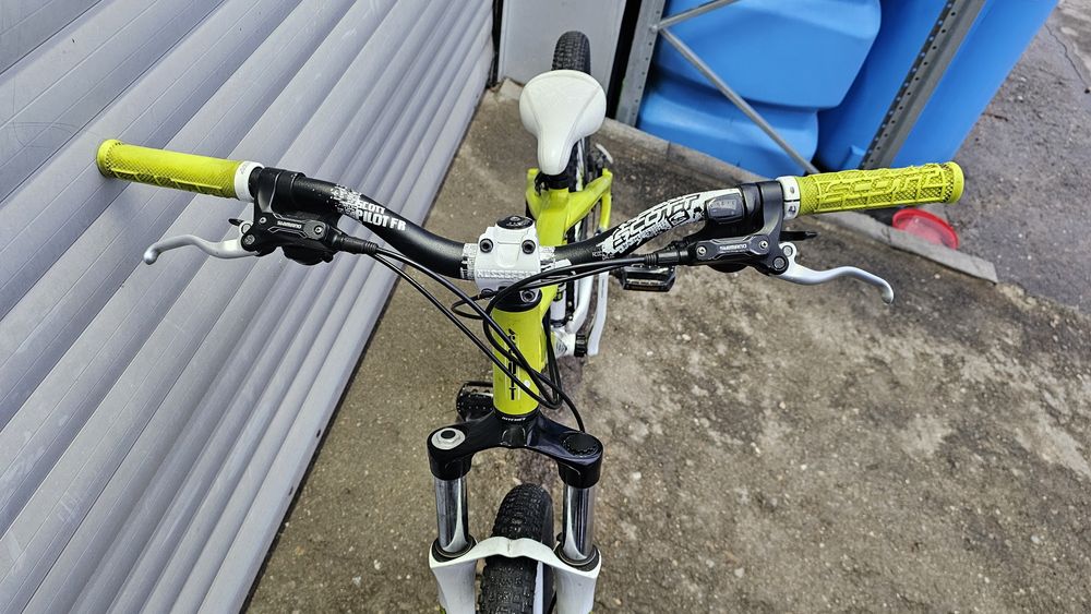 26 " Scott voltage xs