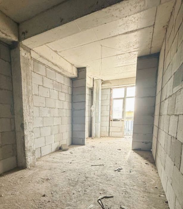 Сергели метро 1 бекат Новостройка БМ 1 хона 6 этаж Коробка 34кв.м