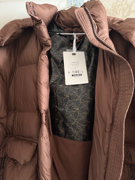 Пуховик коричневый