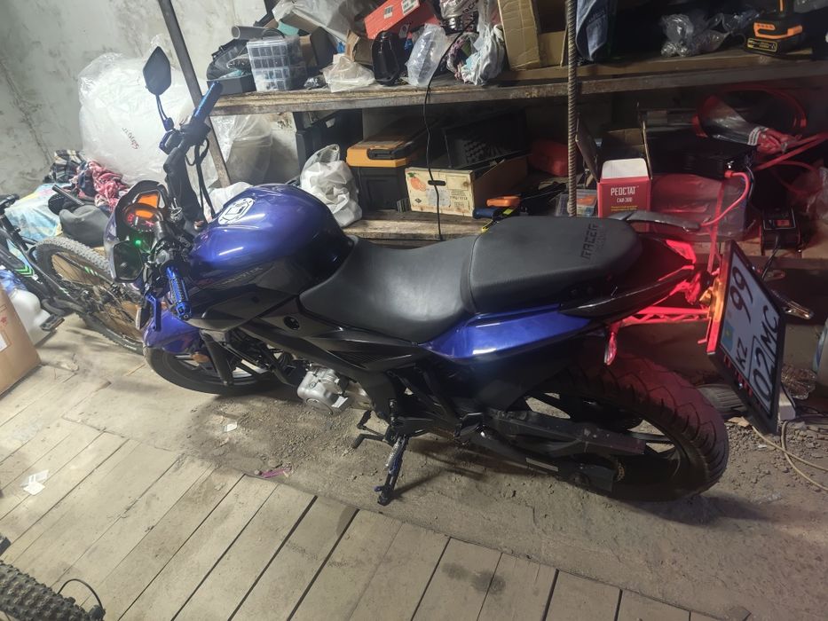 Продам мотоцикл Racer Nitro rc250