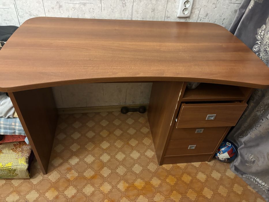 Стол ученический