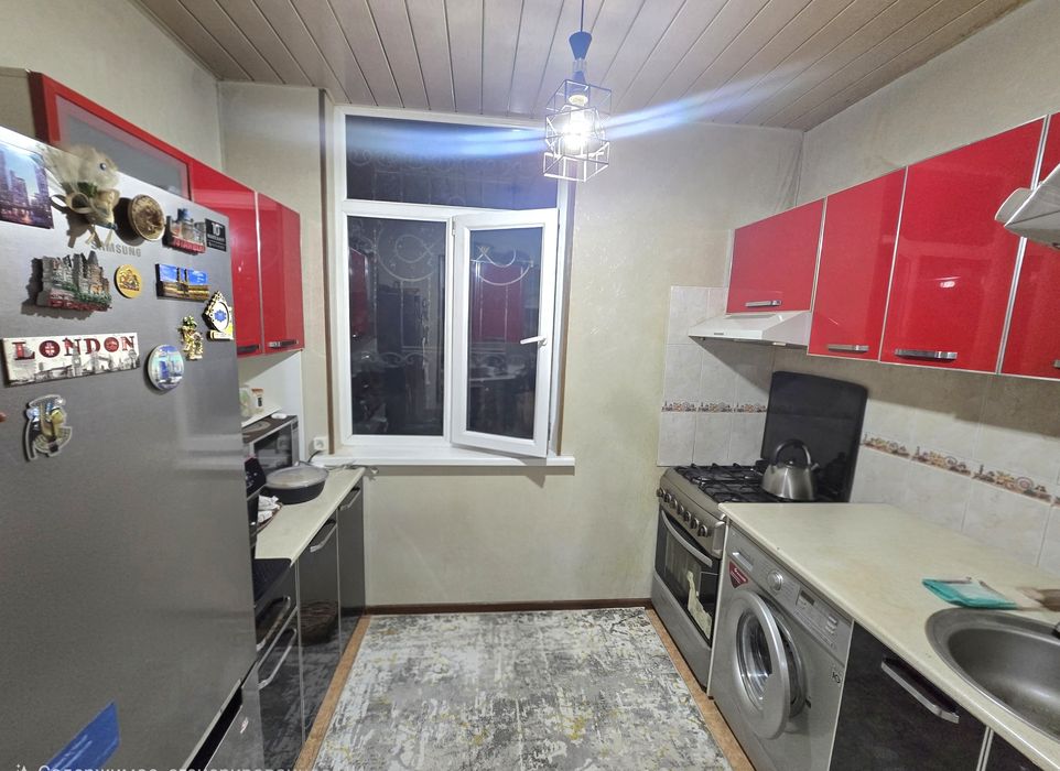 Феруза продаётся квартира 2/4/4 Эко базар