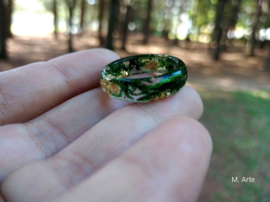 Пръстен от смола с мъх и златен лист Ръчна изработка Обеци смола Обици