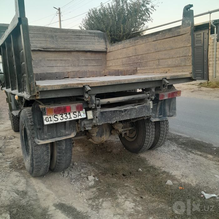 Zil sotiladi varyant ham barter ham bor 1989 yil yurib turgan