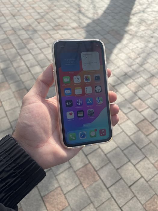 Продам телефон Айфон 11 128Gb