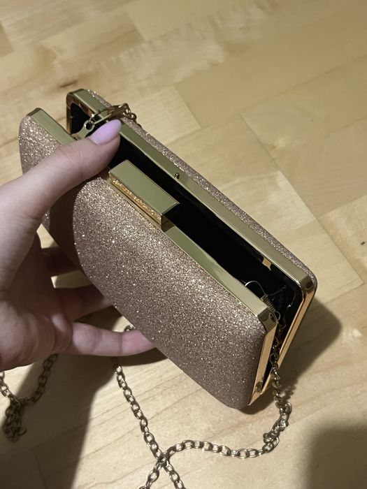 Чанта клъч бежов