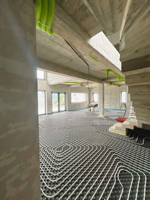 Montaj pompa de căldură , încălzire în pardoseală, calorifere se
