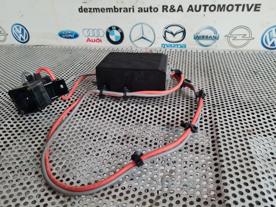 nvertor Curent Ford Kuga 2 II 12-230 Volti Cod GJ5T-19G317-BB  - Dezmembrari Arad