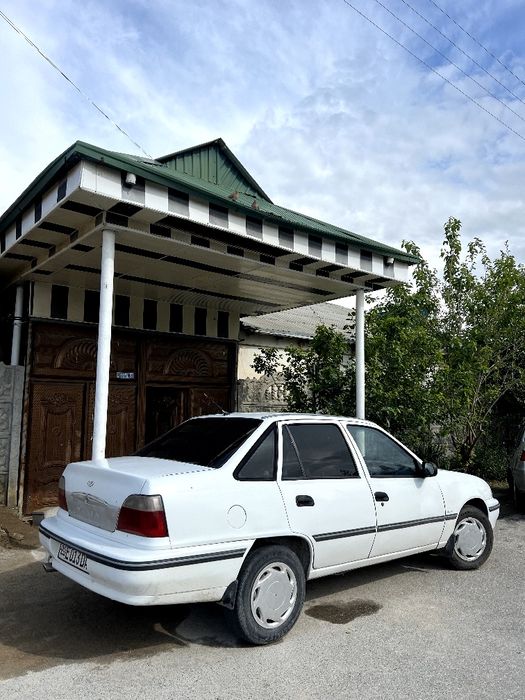 Chevrolet neksiya