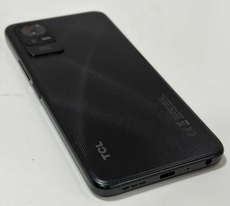 Телефон TCL 405 32/2gb