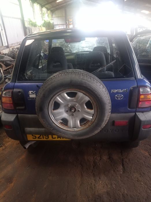 Toyota Rav4 2.0i 128 kc автомат