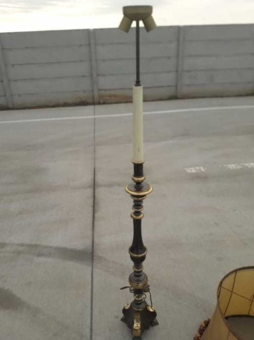 Veioza de podea din bronz