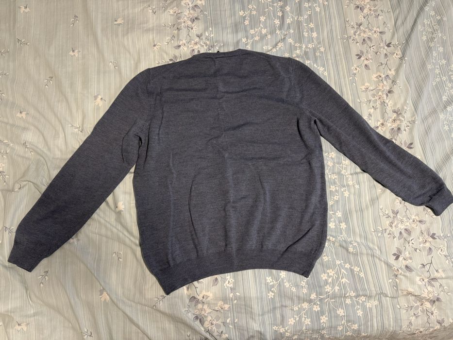 Vând Bluză Hugo Boss nouă