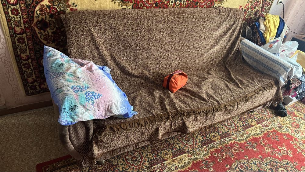 Продам диван раскладной