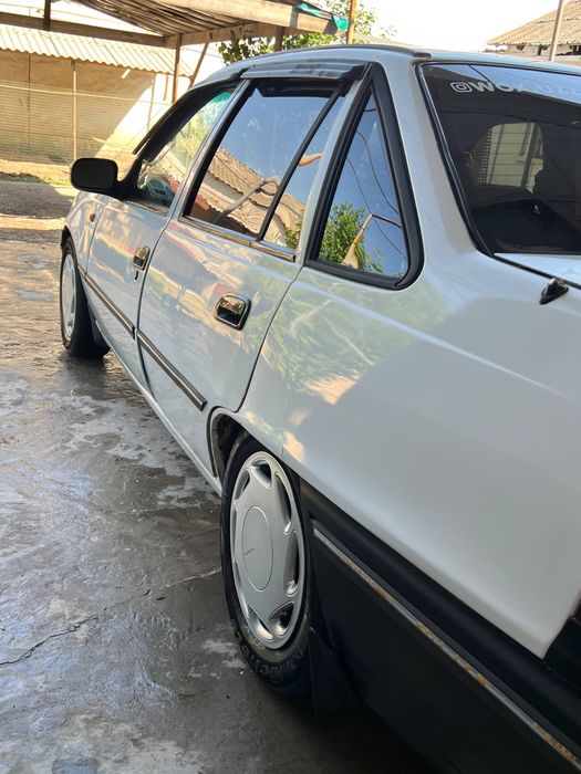 Nexia 1 Gaz bor 1700$