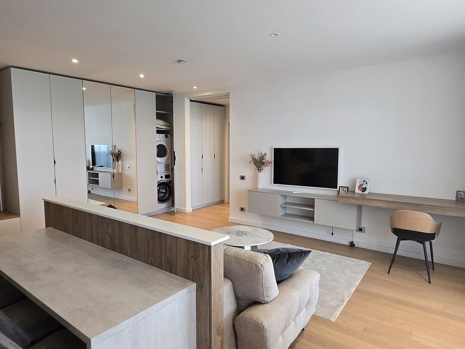 Spre Inchiriere - Apartament - 2 camere - Aviatiei Towers