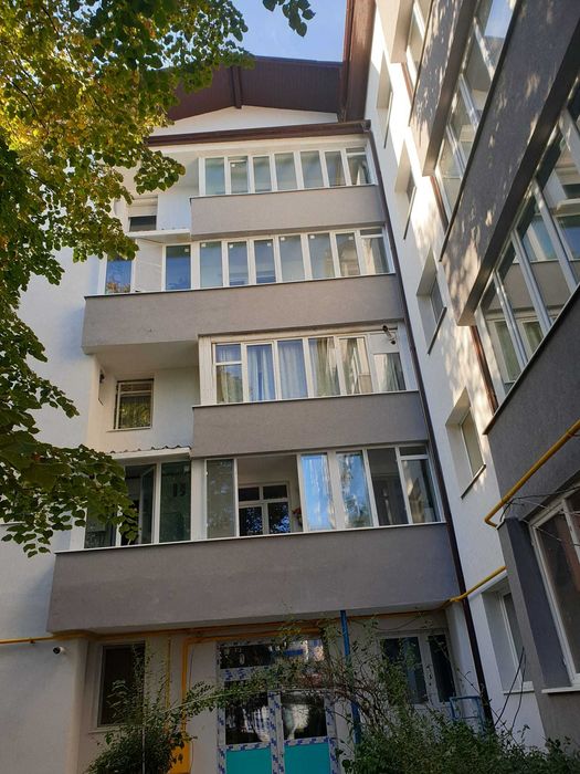 Apartament 3 camere,decomandat,2 balcoane,et. 4,Bdul Decebal