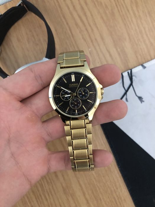 продам часы Casio