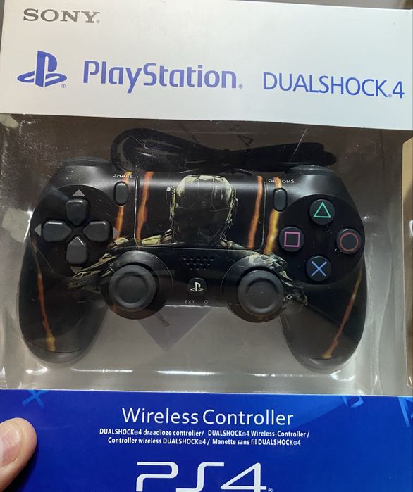 Продам джойстики на пс 4 новые