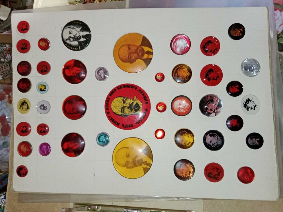 Ленин  по темам значки