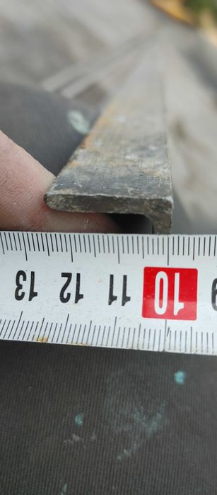 Уголок алюминиевый