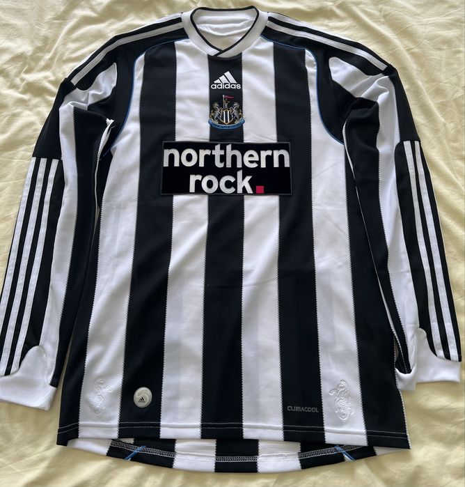 Страхотни оригинални футболни тениски на Newcastle United и England