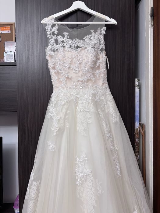 Vand Rochie de Mireasa