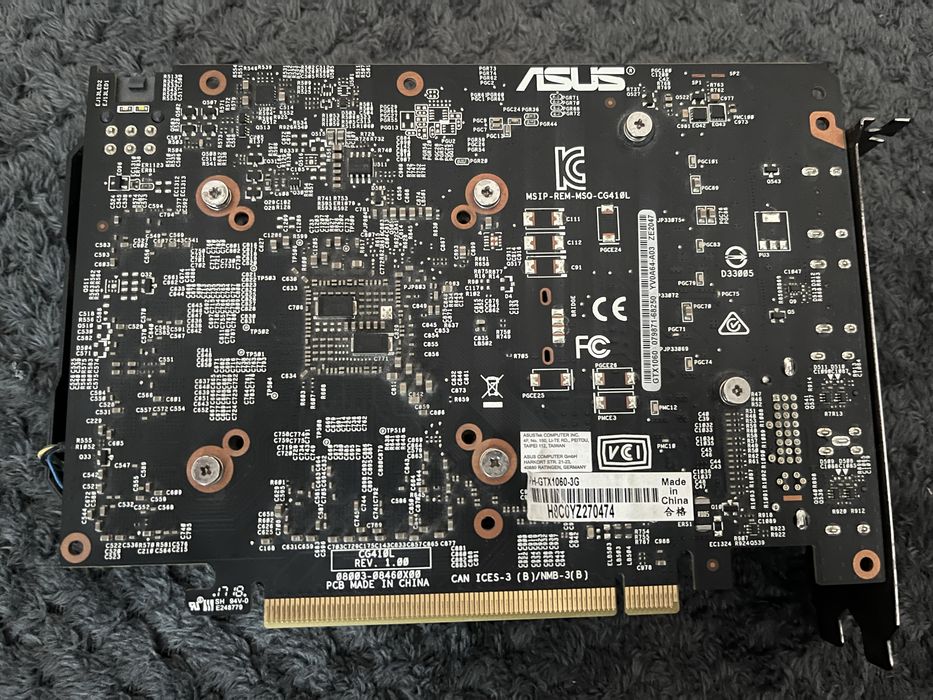 Продам видеокарту срочно!!!