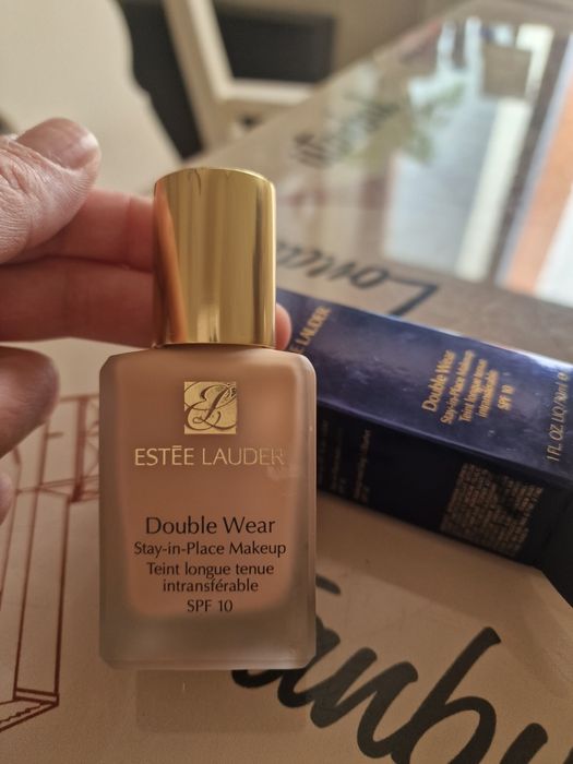 Estee Lauder fond de ten