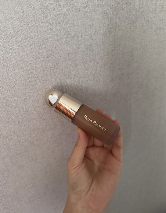 Контуринг rare beauty